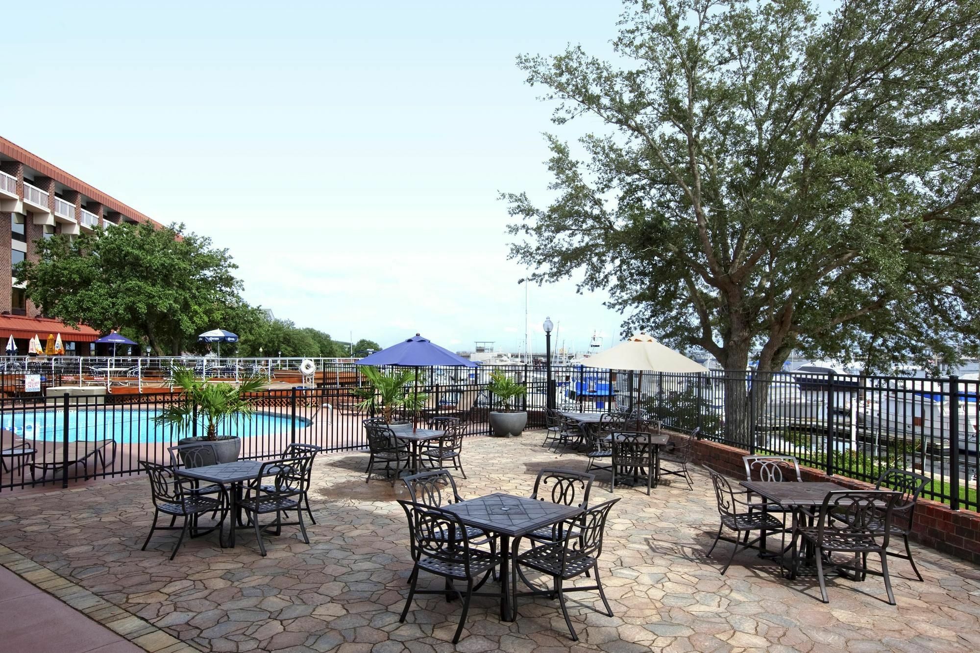 HOTEL DOUBLETREE BY HILTON NEW BERN - RIVERFRONT NEW BERN, NC 4* (United  States) - from US$ 119 | BOOKED